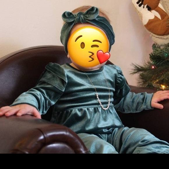 One piece velvet suit *small hole near neckline! - Picture 8 of 8